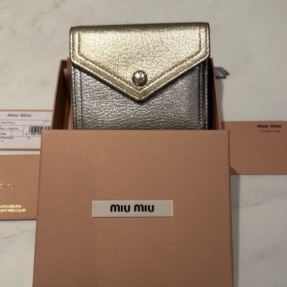 Miu Miu Handbags - MIU MIU WALLET 💛🩶
